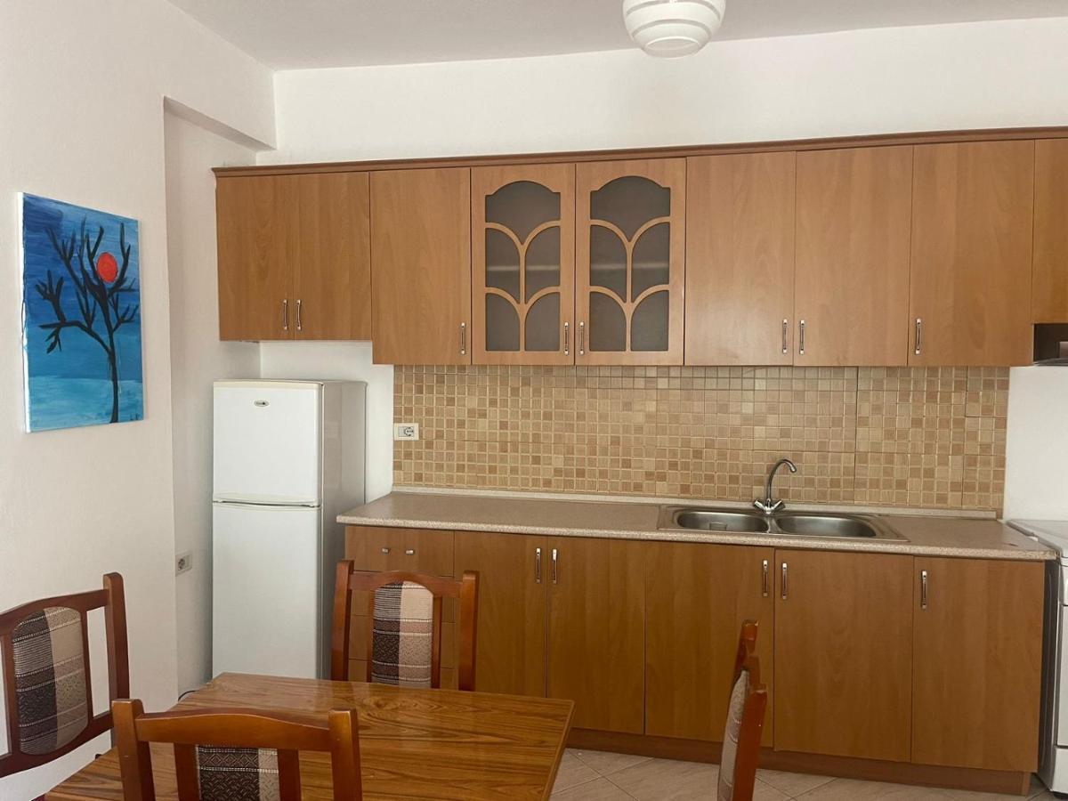 Aria Apartment'S Vlorë Esterno foto